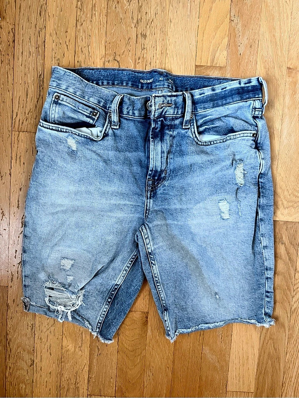 Old Navy Slim Men's Distressed Jean Shorts Blue Waist 32 like new
